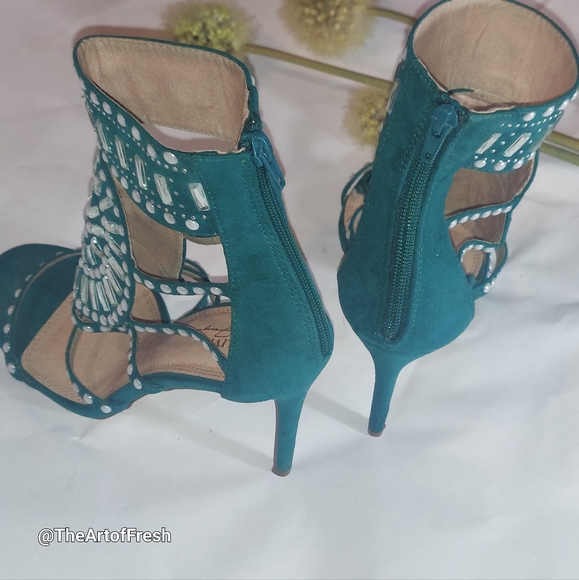 🔥🔥 OLIVIA FERGUSON, 4inch Green Rhinestone Gladiator zipper heels, size 9 - Picture 7 of 14